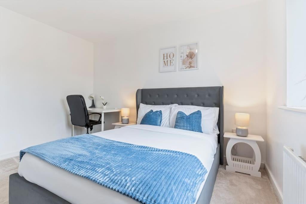 Luxury Modern House - 8 Mins To Nec, Airport Holiday home