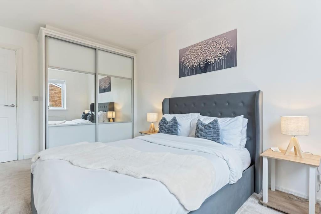 Luxury Modern House - 8 Mins To Nec, Airport Holiday home