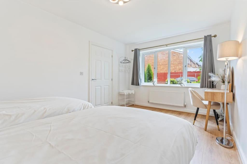 Holiday home Luxury Modern House - 8 Mins To Nec, Airport Birmingham