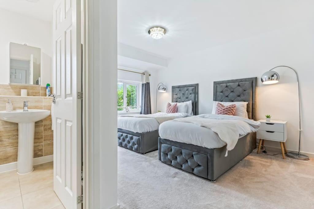 Luxury Modern House - 8 Mins To Nec, Airport