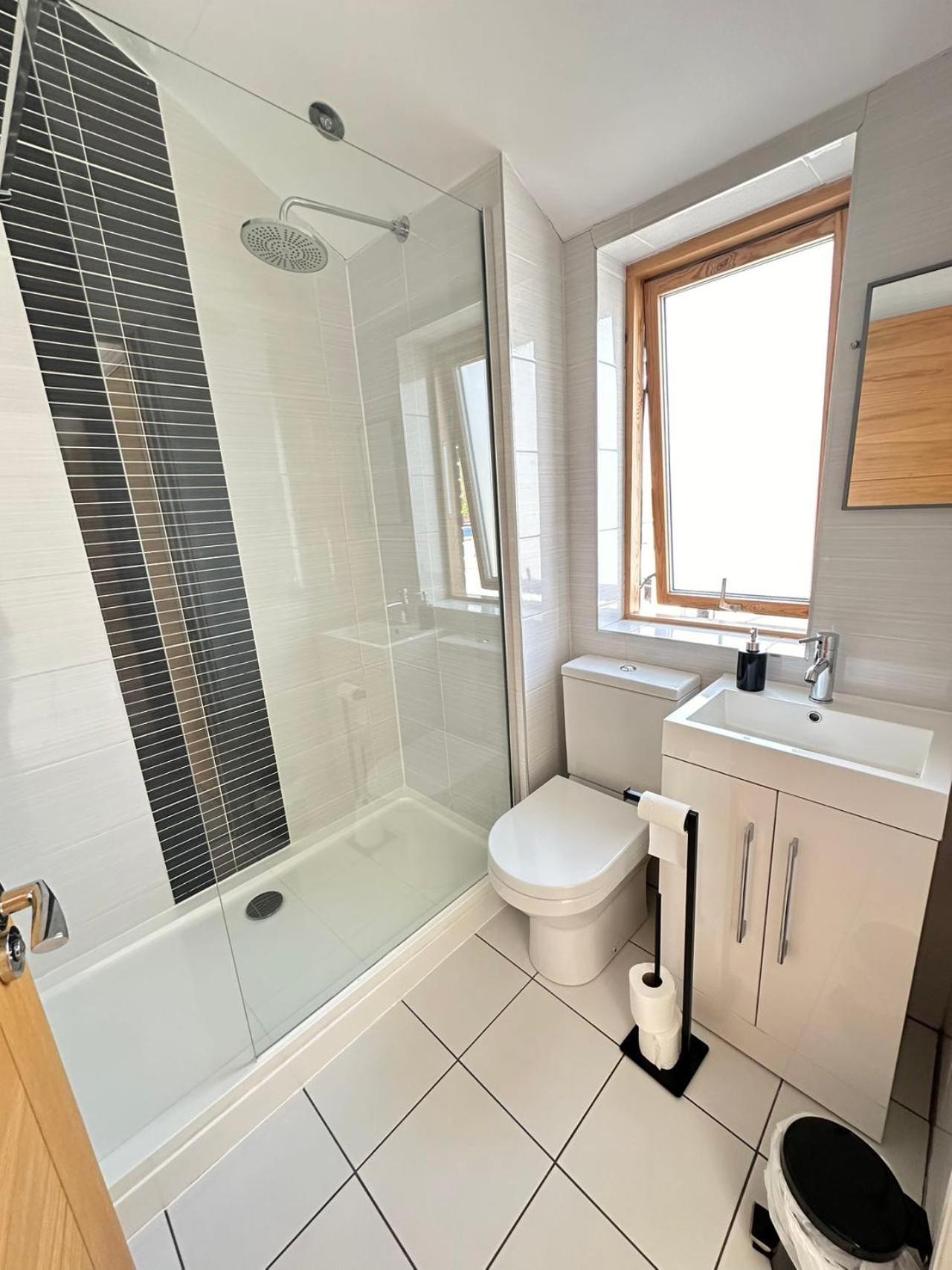 Holiday home Spacious 4br 4ba Gated Townhouse With Balconies, Jq Birmingham