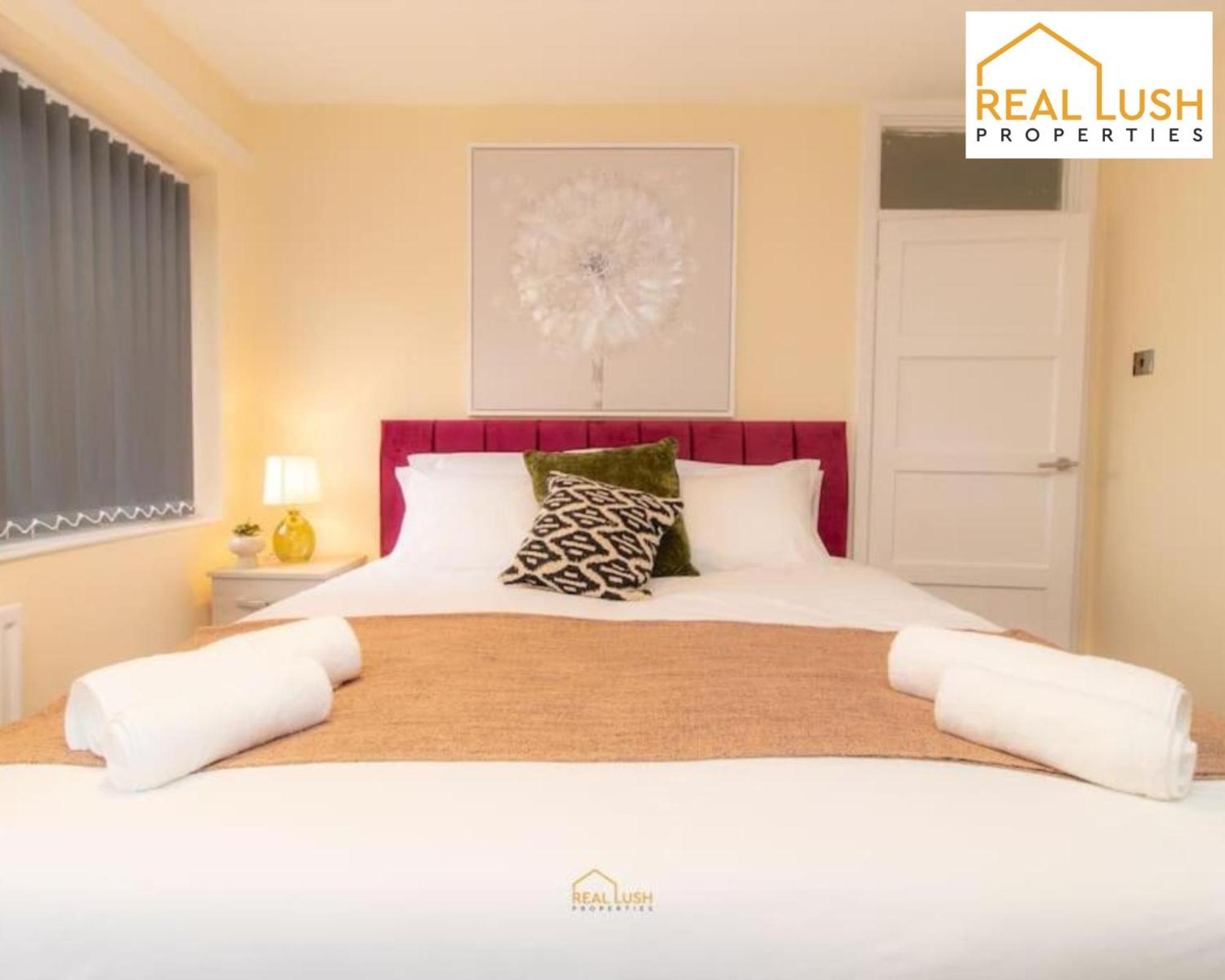 Hs2, Nec, And Airport By Real Lush - Three-bedroom House In Birmingham, *