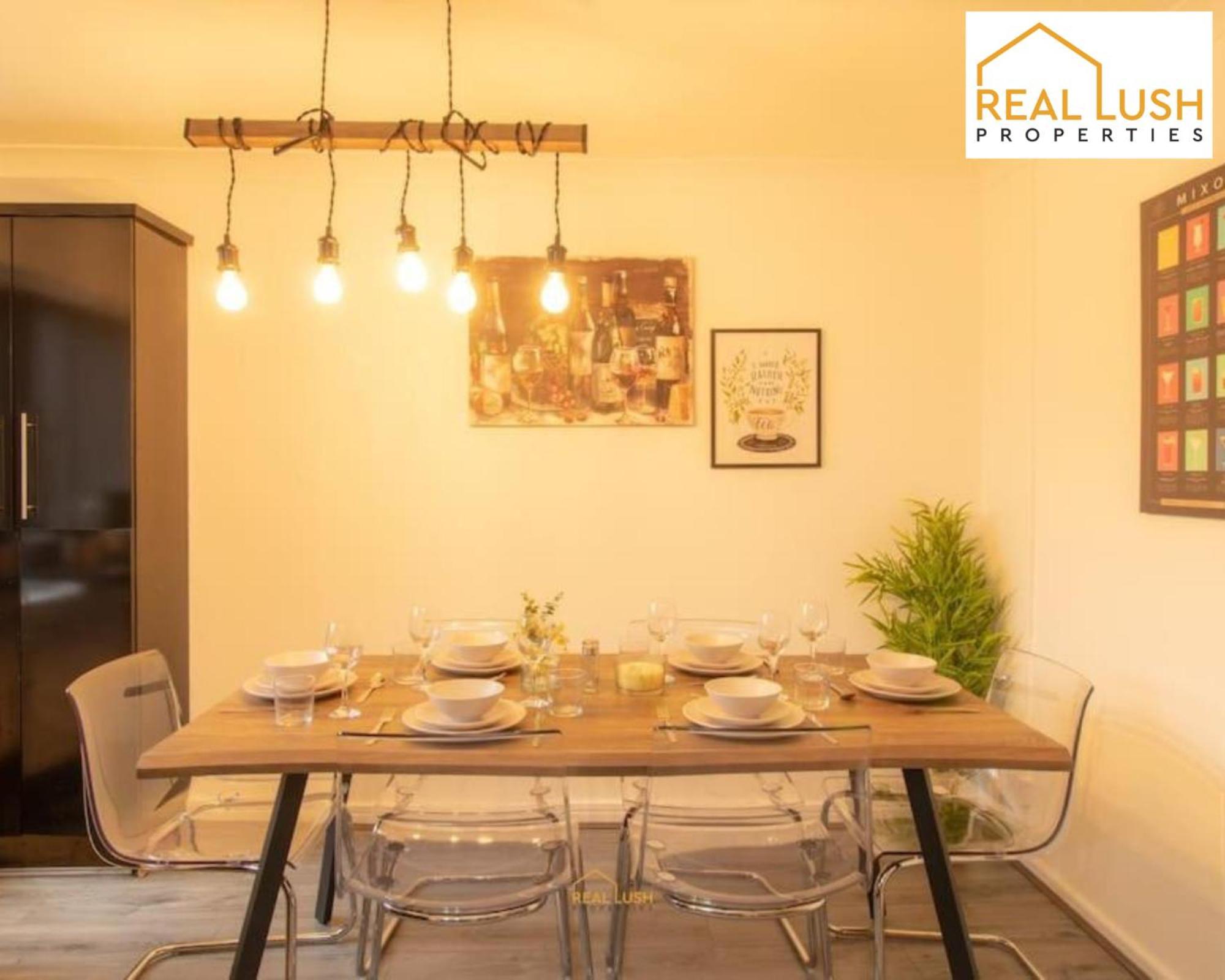 Hs2, Nec, And Airport By Real Lush - Three-bedroom House In Birmingham, *