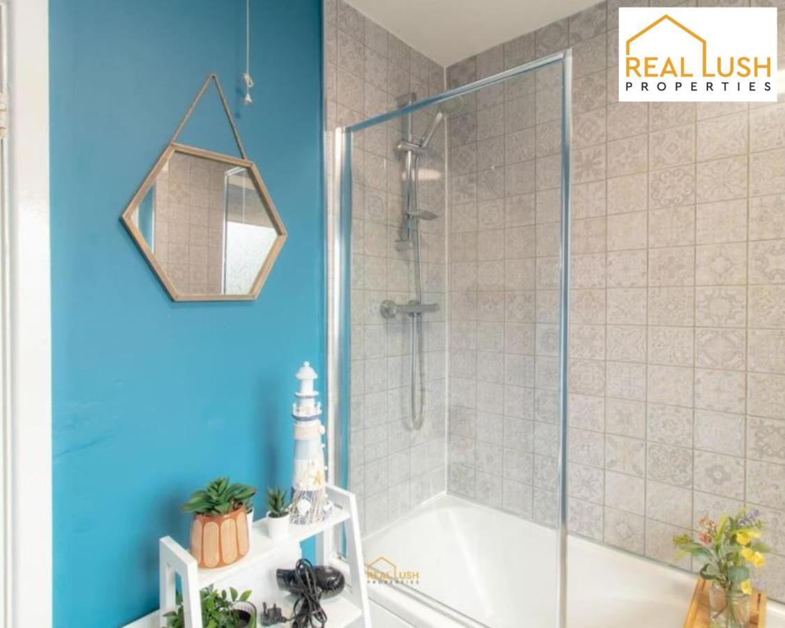 Hs2, Nec, And Airport By Real Lush - Three-bedroom House In Birmingham, Holiday home Birmingham