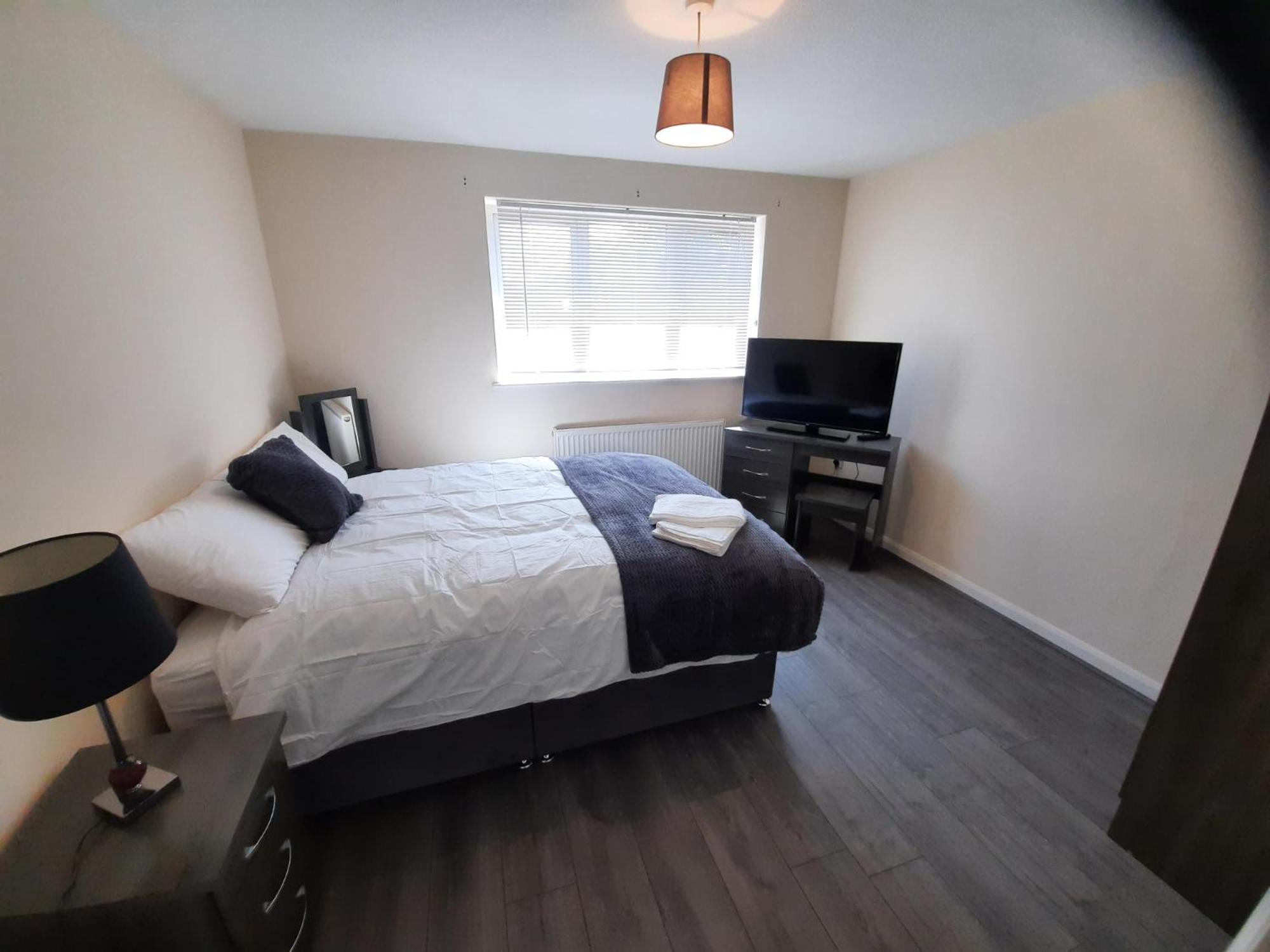 Lovely 4-bed House In Walmley