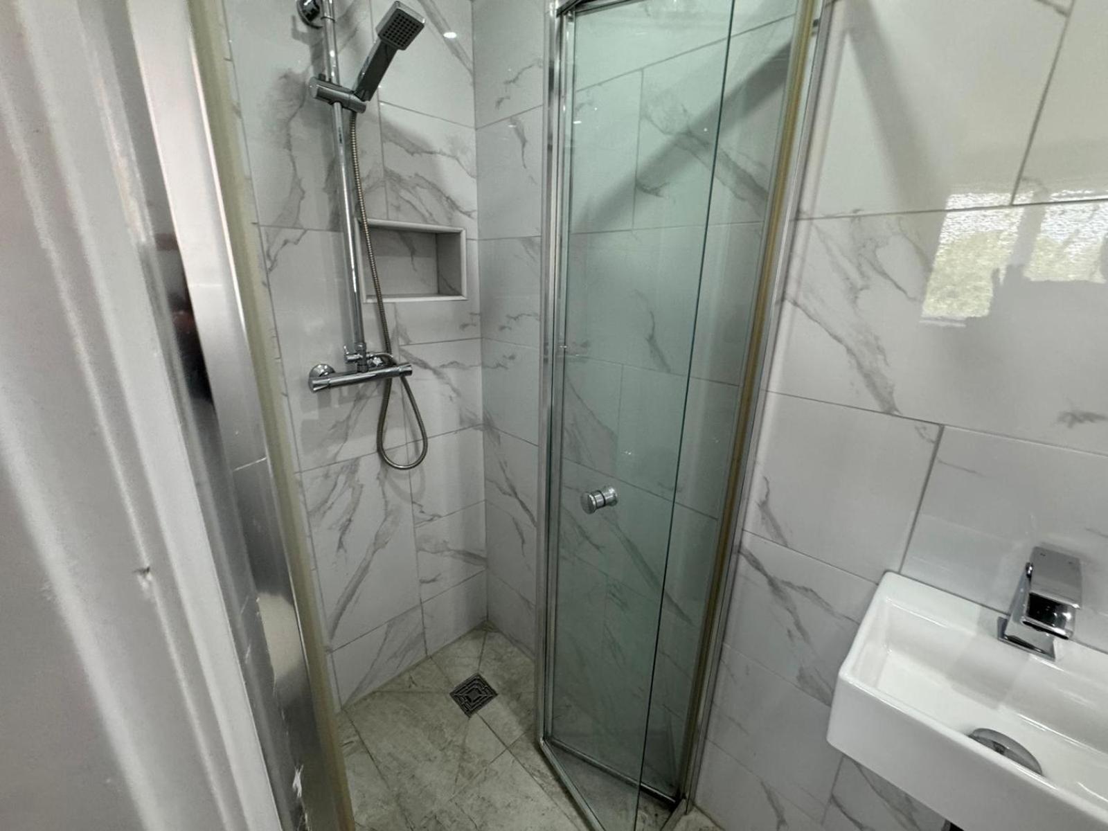 Cozy 4-bed House In Walmley Birmingham