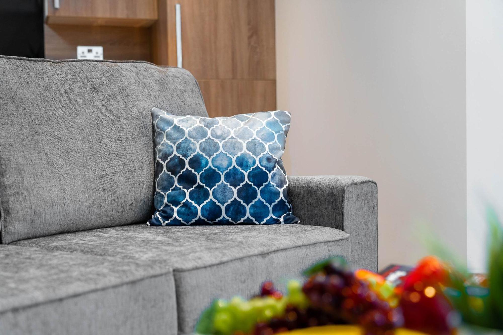 Modern - Centre - Free Netflix & Wifi 1cs