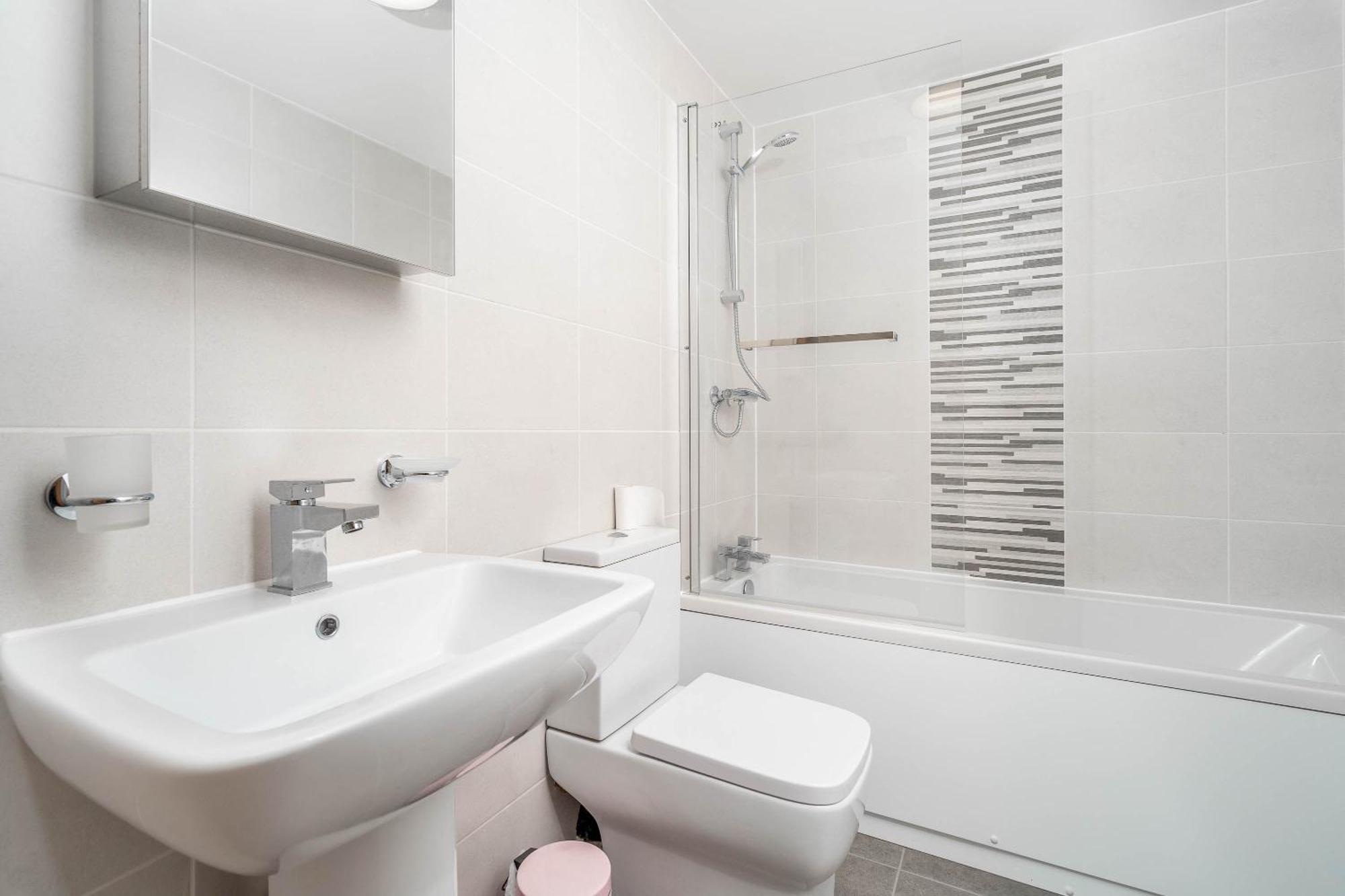 Modern - Centre - Free Netflix & Wifi 1cs Apartment Birmingham