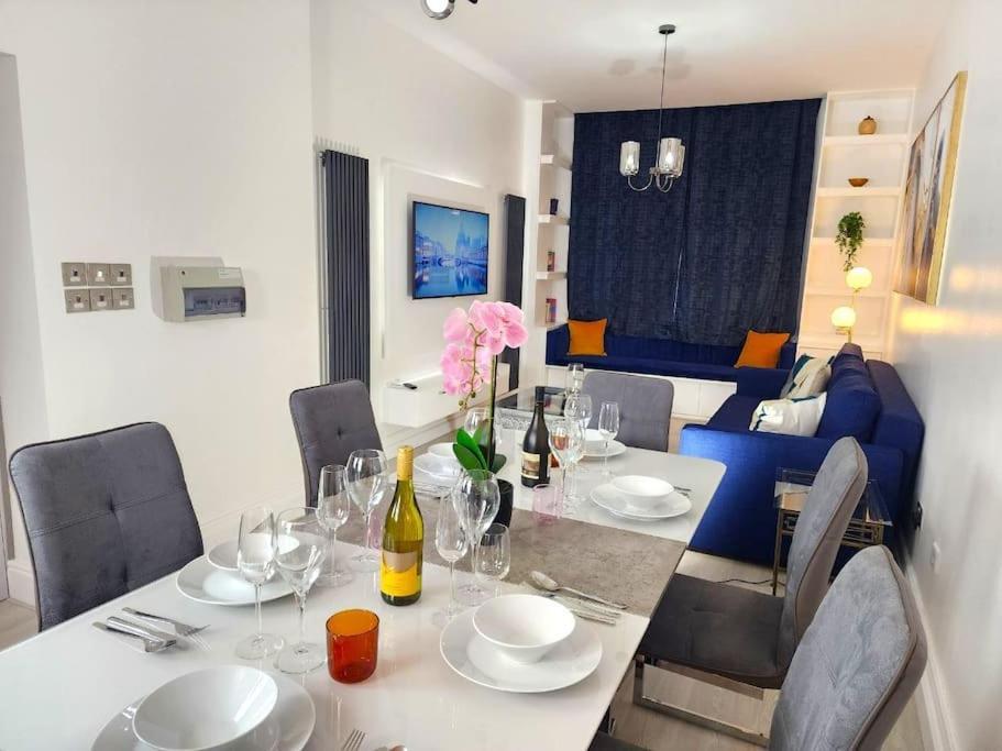 Diamond Place -luxury 2-bedroom Flat, Parking, Wifi, Netflix, Location Apartment Birmingham