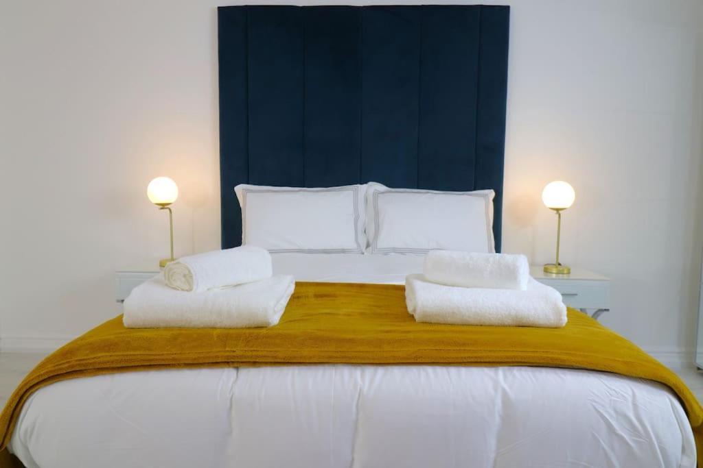 Diamond Place -luxury 2-bedroom Flat, Parking, Wifi, Netflix, Location *