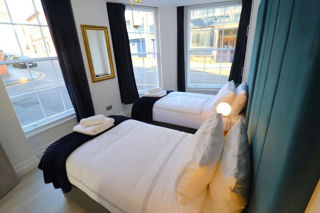 Apartment Diamond Place -luxury 2-bedroom Flat, Parking, Wifi, Netflix, Location *