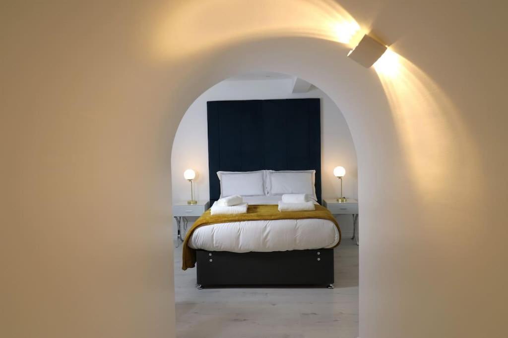 Apartment Diamond Place -luxury 2-bedroom Flat, Parking, Wifi, Netflix, Location *