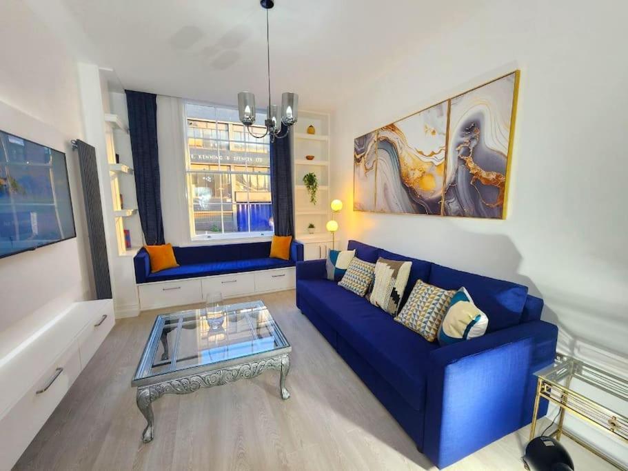 Apartment Diamond Place -luxury 2-bedroom Flat, Parking, Wifi, Netflix, Location Birmingham
