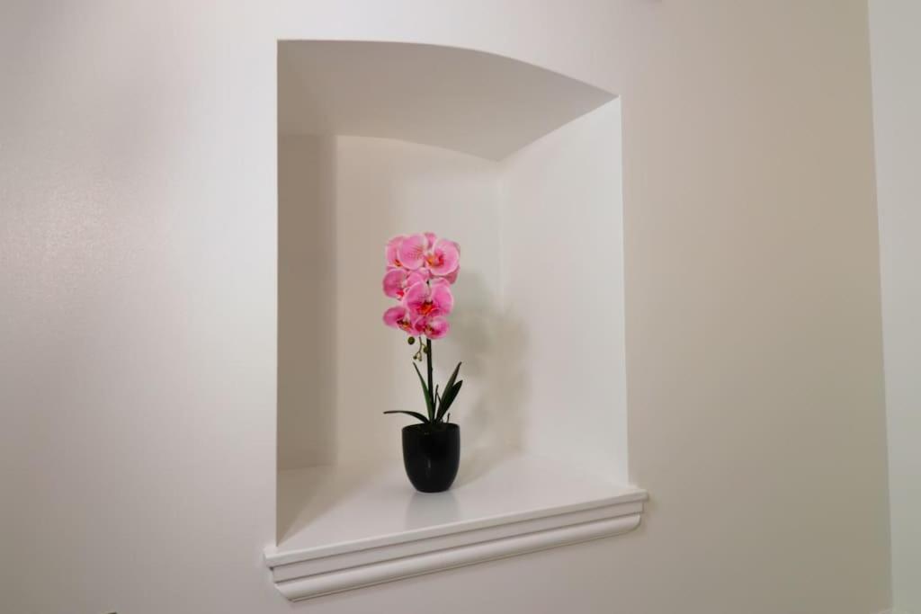 Diamond Place -luxury 2-bedroom Flat, Parking, Wifi, Netflix, Location Apartment