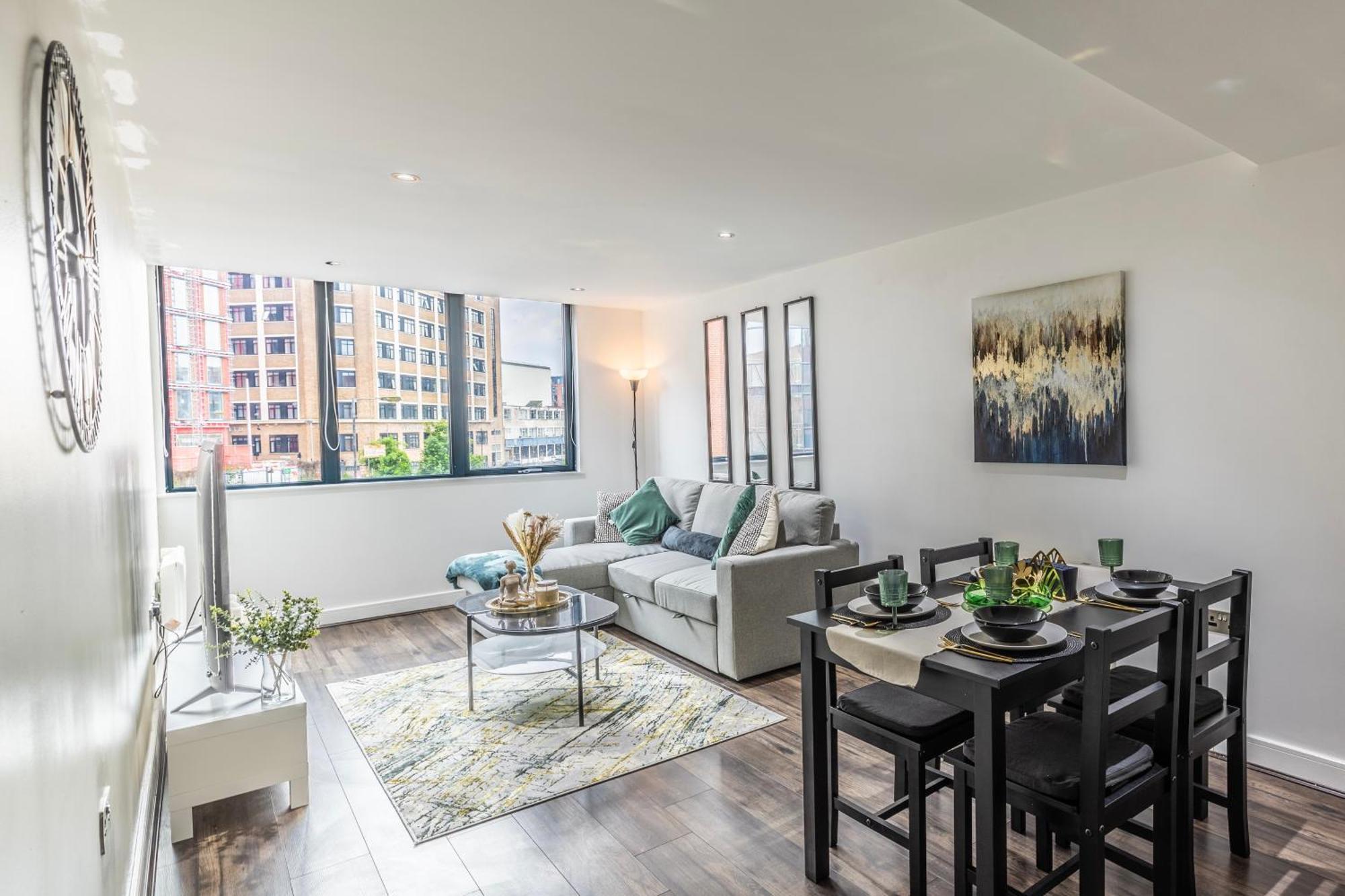 Central House Apartment *