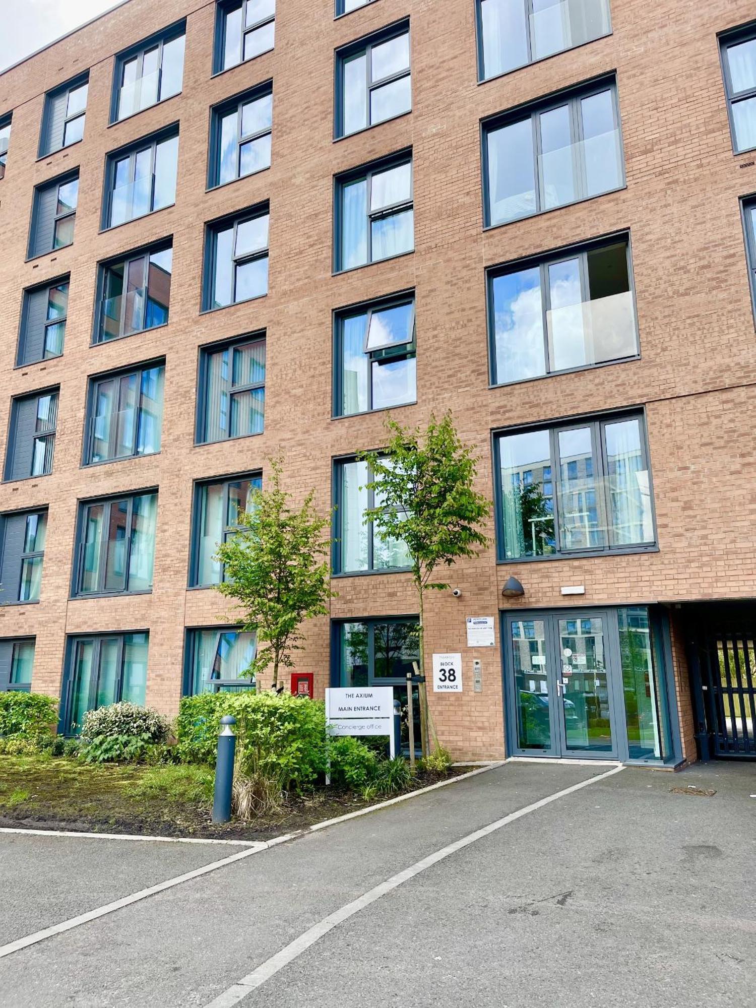Axium Escape- 2 Bed Apartment, Centre