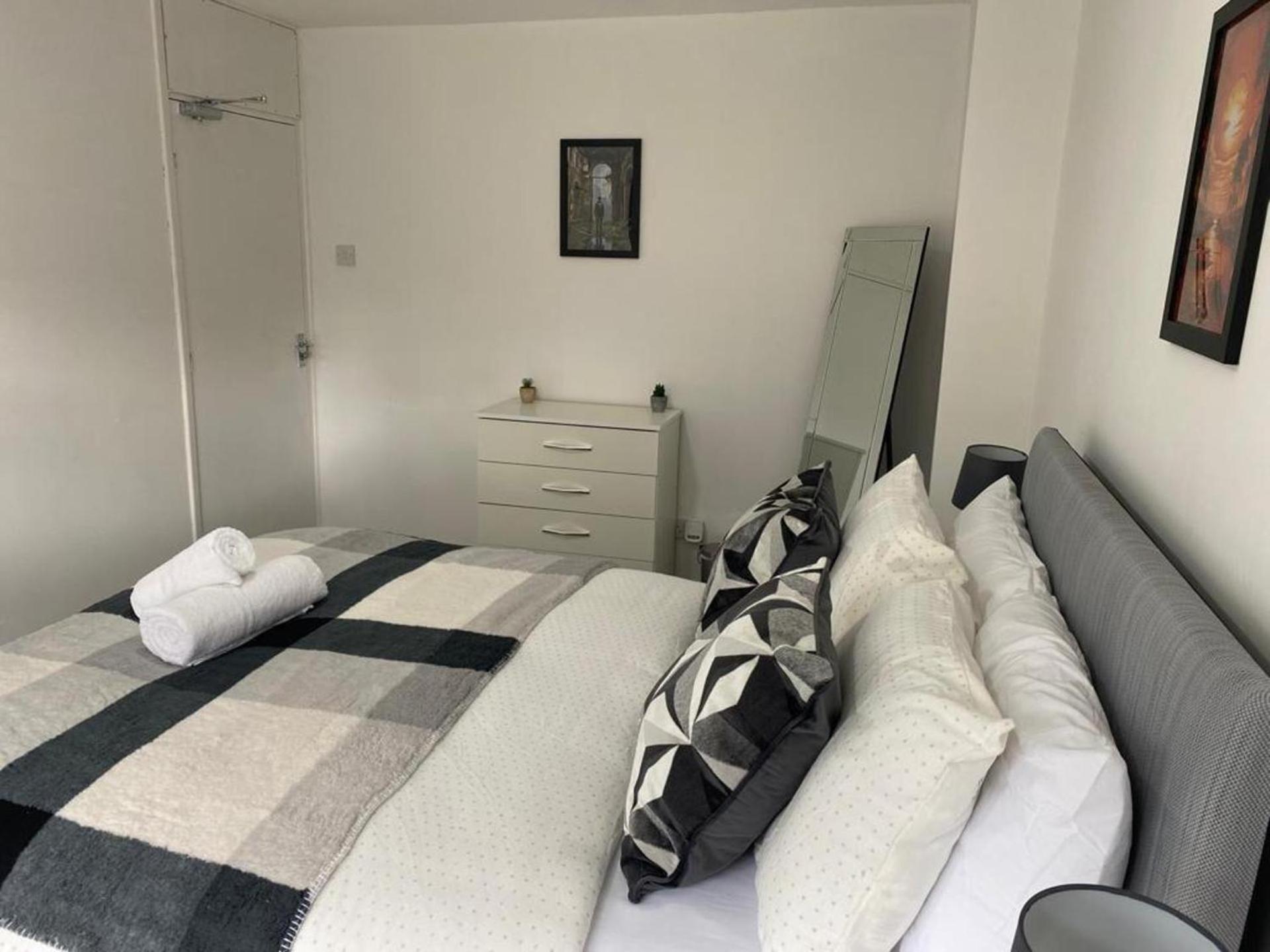 Birmingham - 4Br - Sleeps 9 - Parking - Garden Birmingham