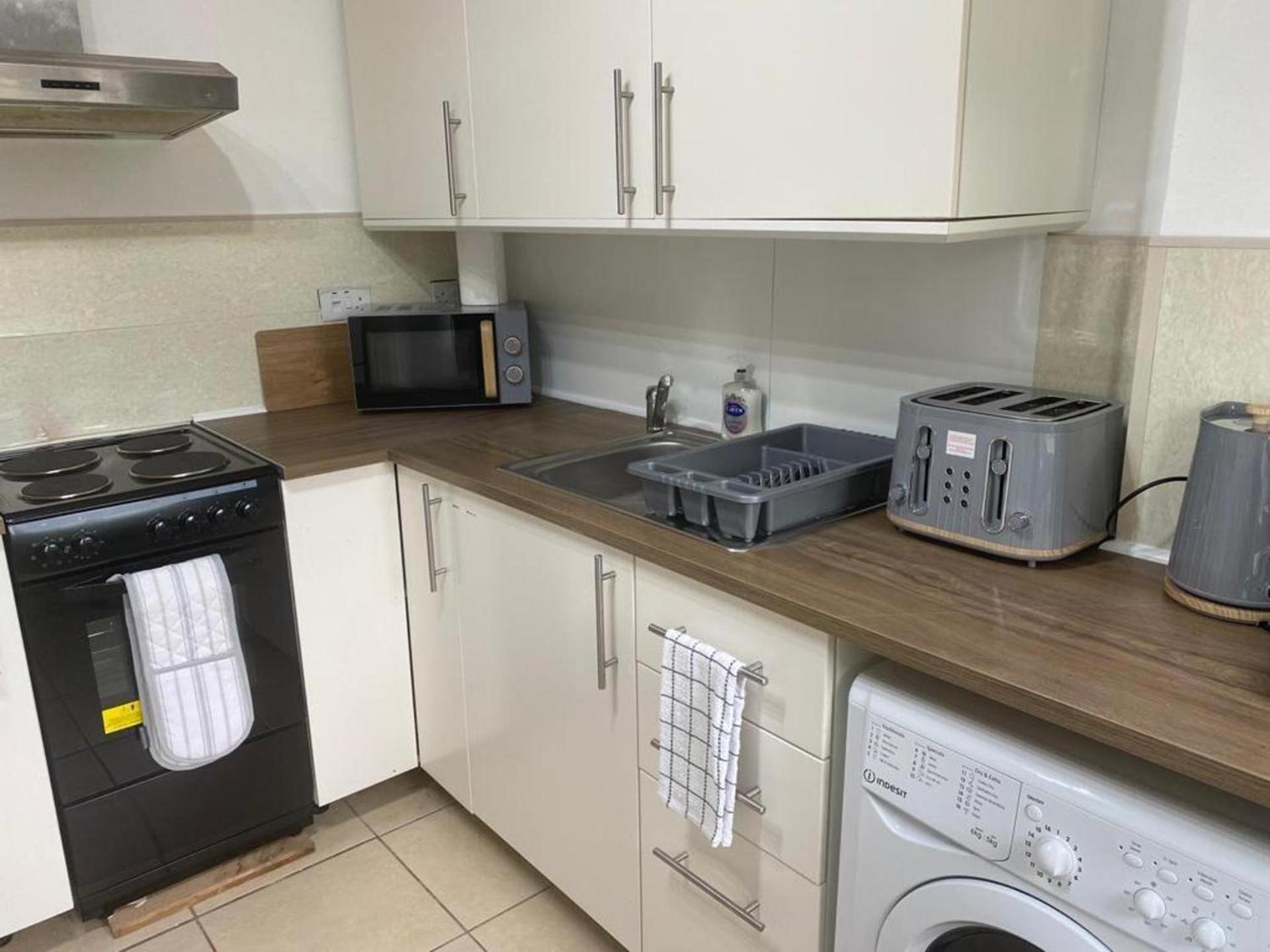 Birmingham - 4Br - Sleeps 9 - Parking - Garden Holiday home Birmingham