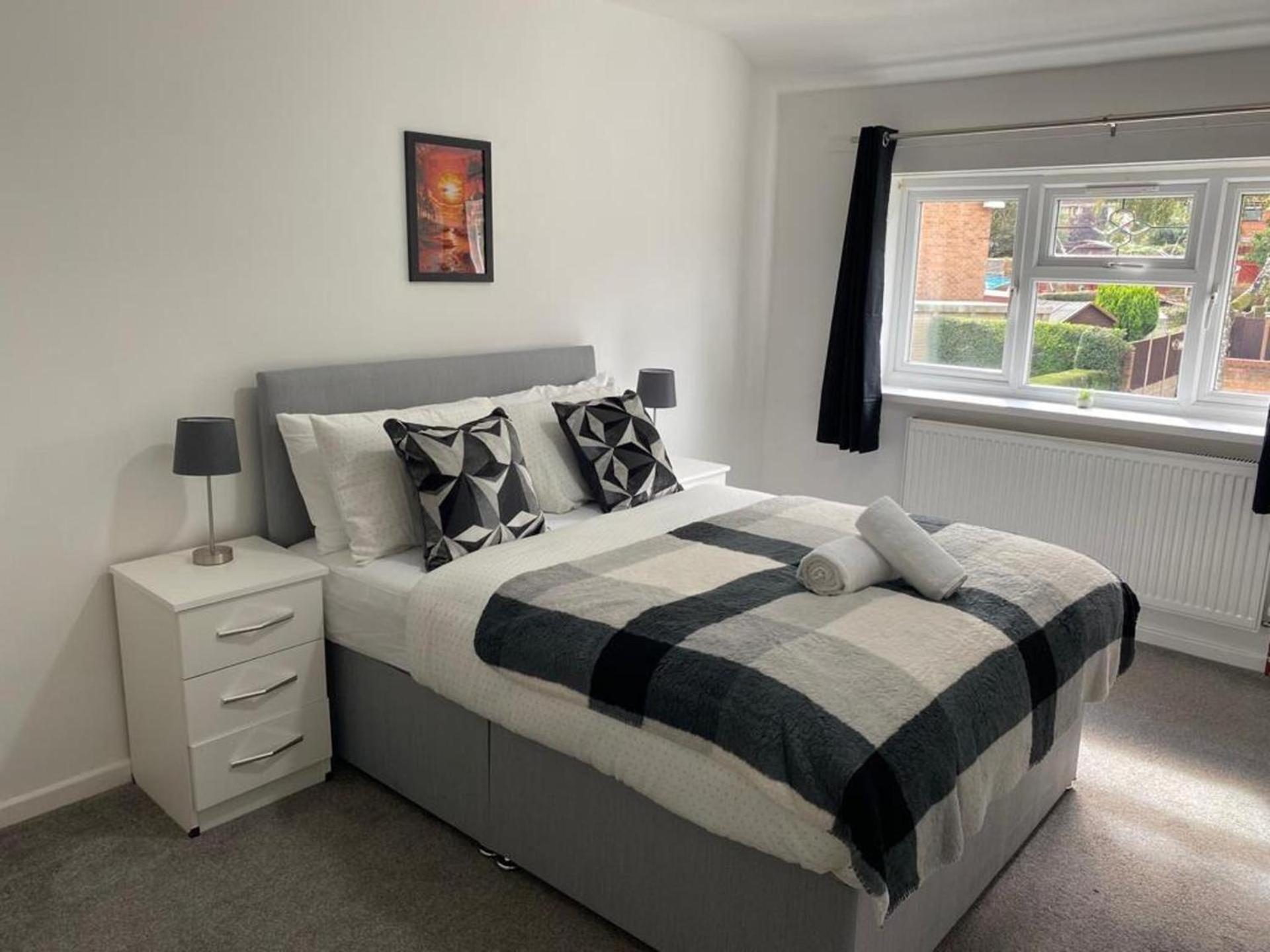 Birmingham - 4Br - Sleeps 9 - Parking - Garden * Birmingham