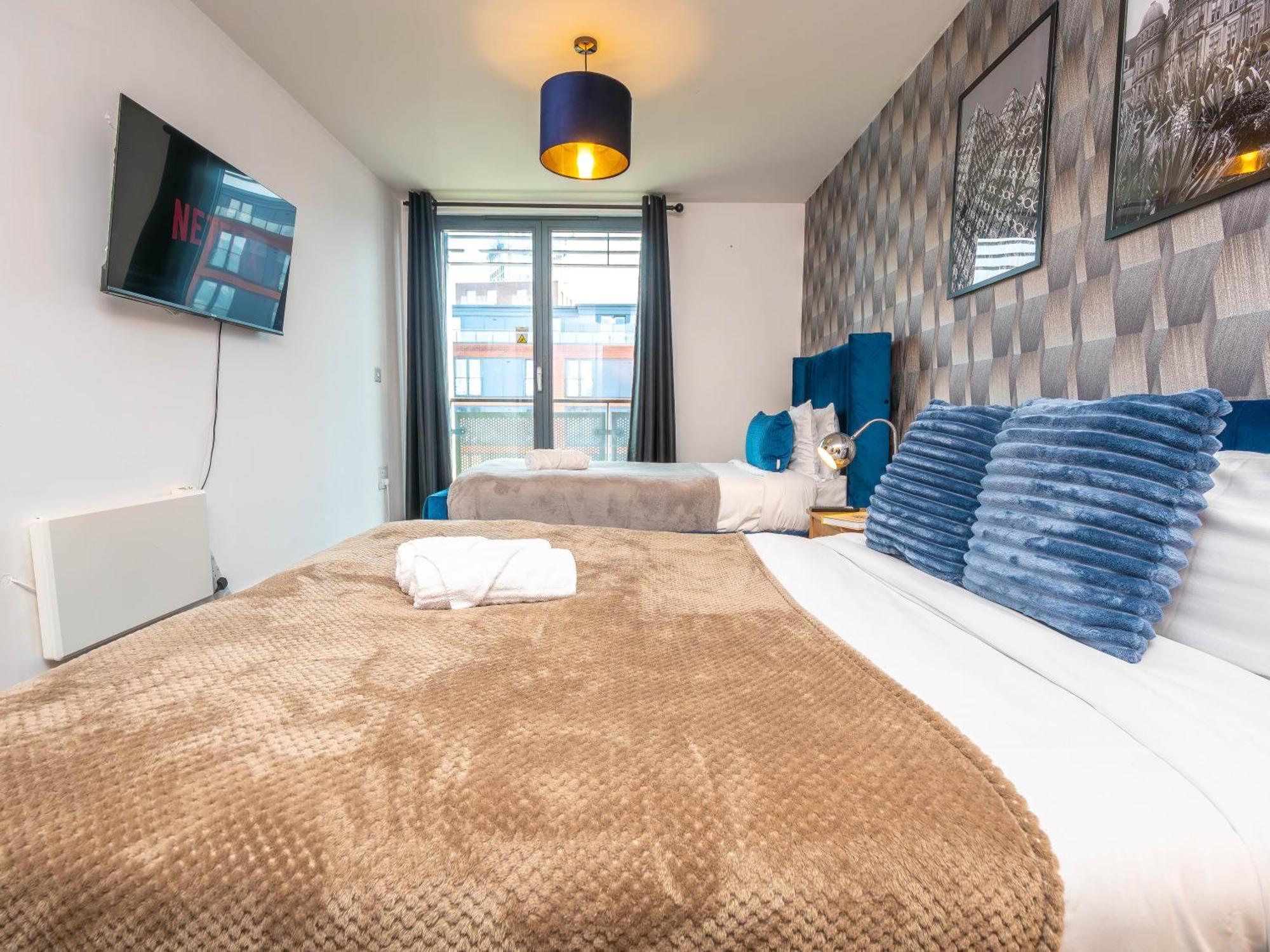 Arcadian For 3. View With Balcony