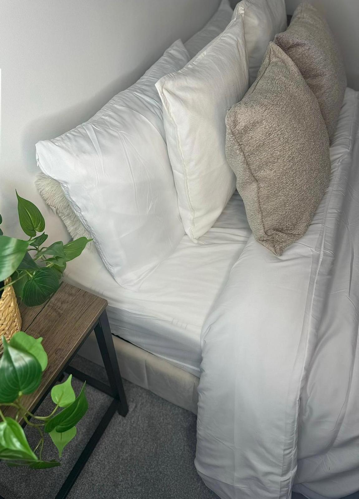 Centre - No Deposit Required- Free Parking * Birmingham