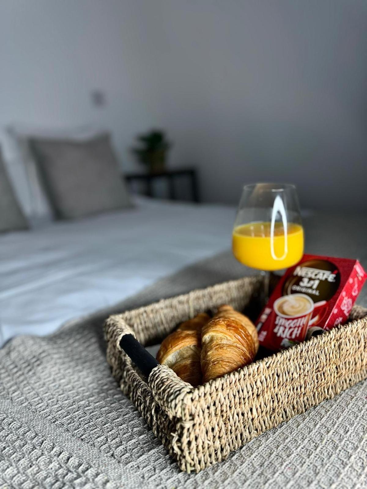 Apartment Centre - No Deposit Required- Free Parking Birmingham