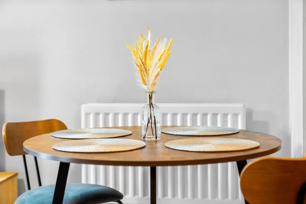 With Modern Comfort Apartment Birmingham
