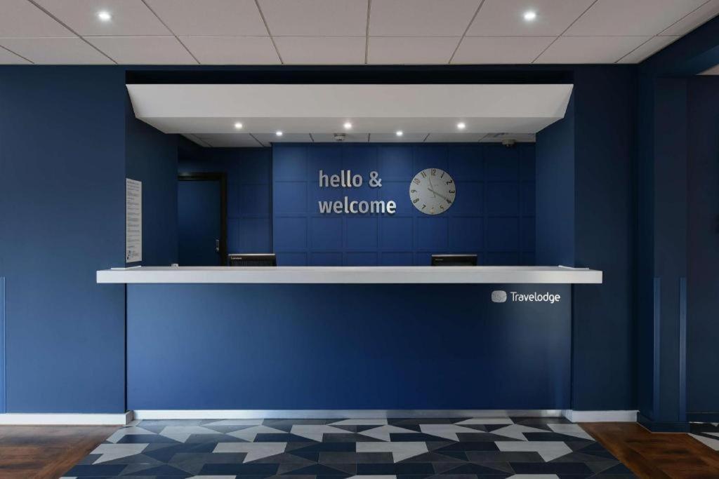 Travelodge Airport Hotel