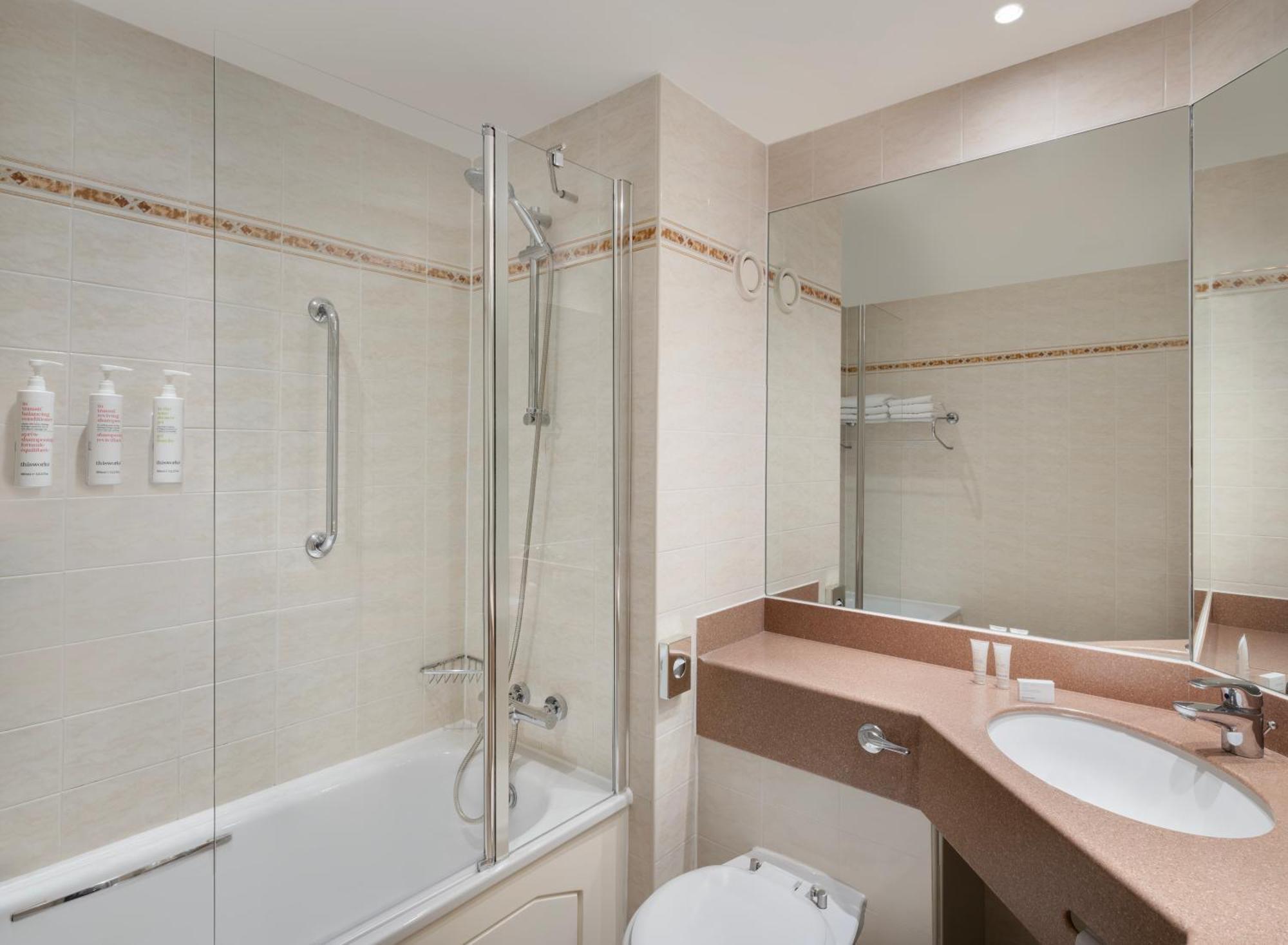 Forest Of Arden And Country Club Hotel 4*