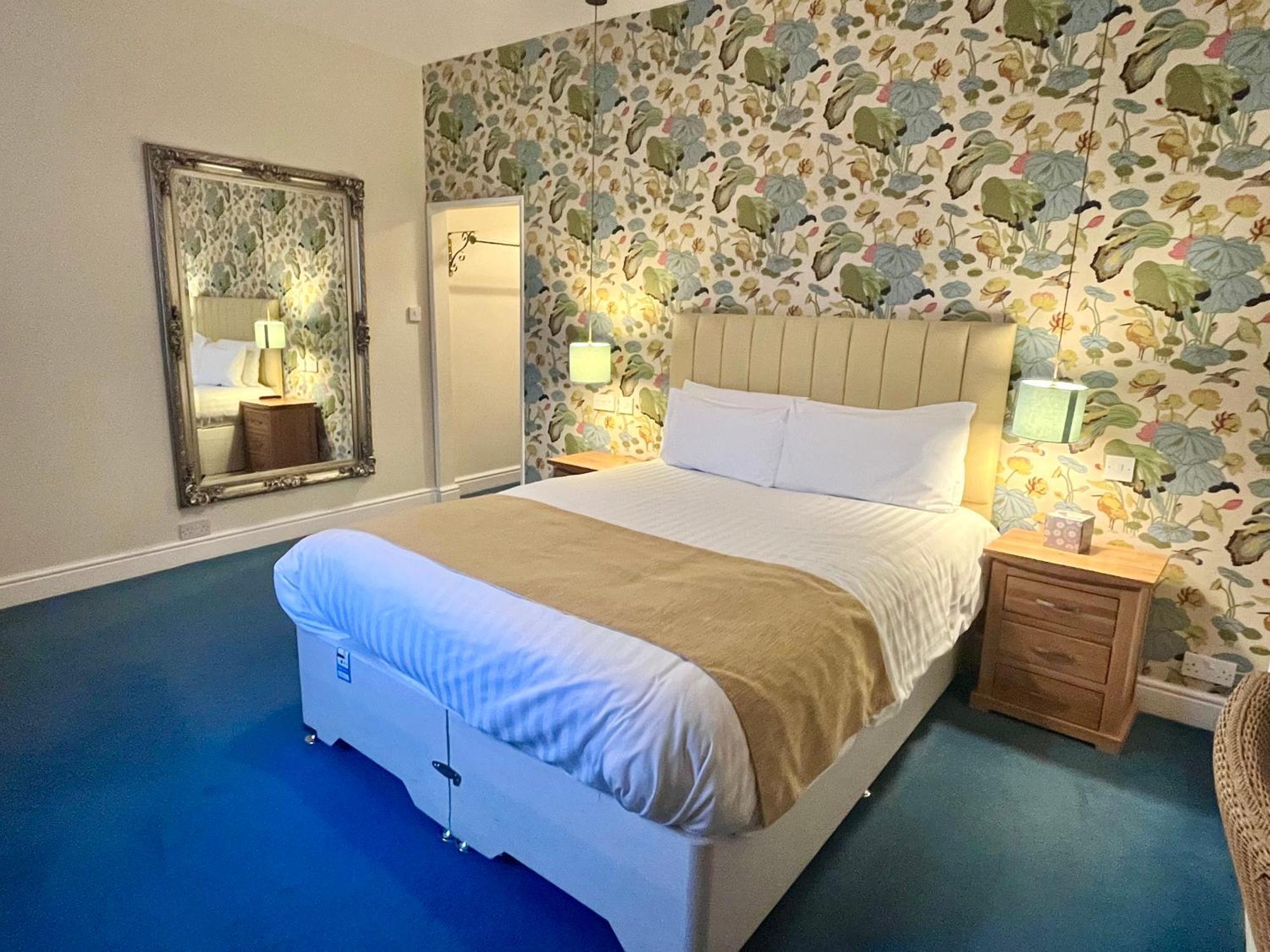 The Blue Piano Guest house Birmingham