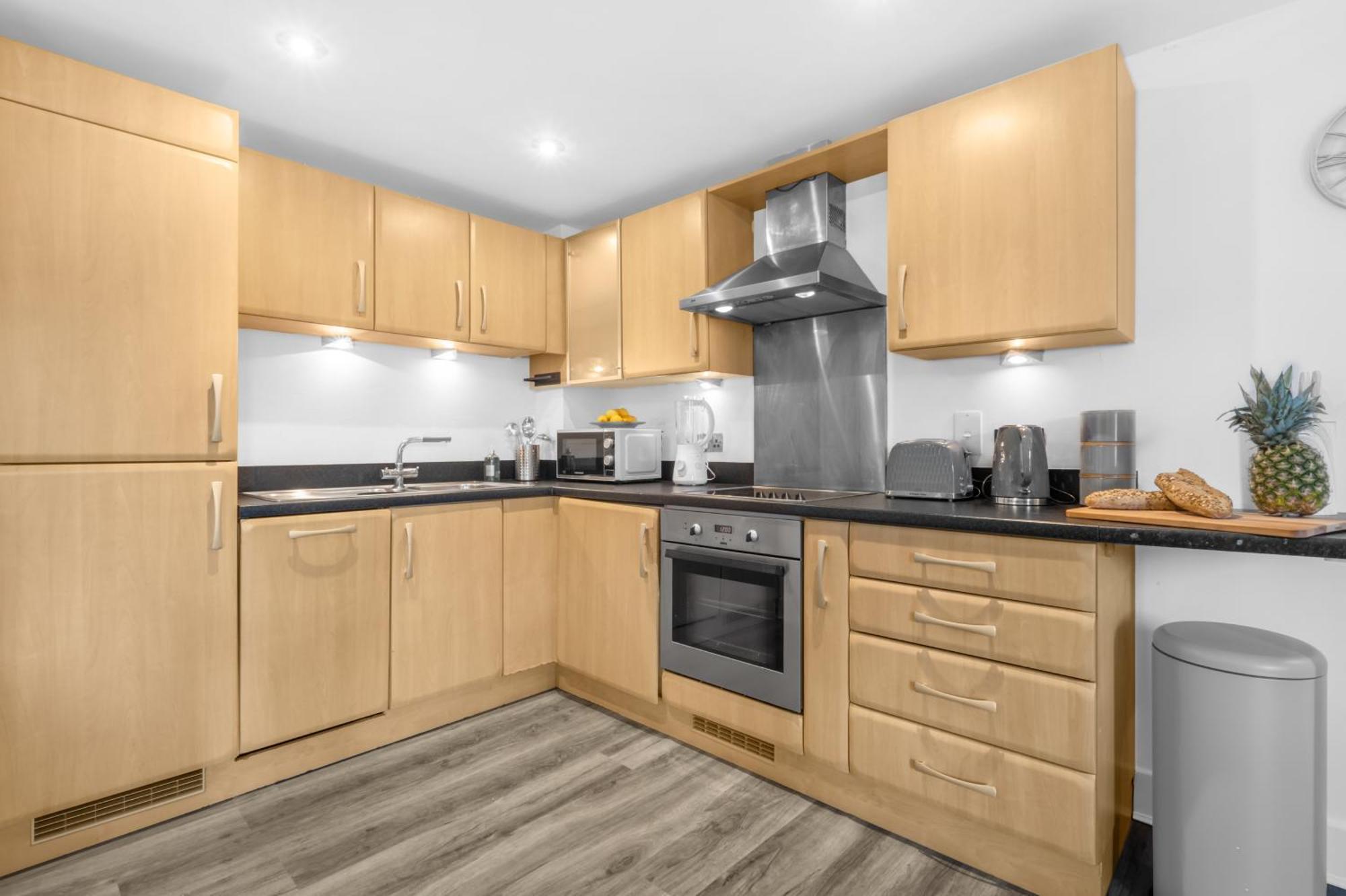 Pluxa Globe - Spacious In Jq With Parking