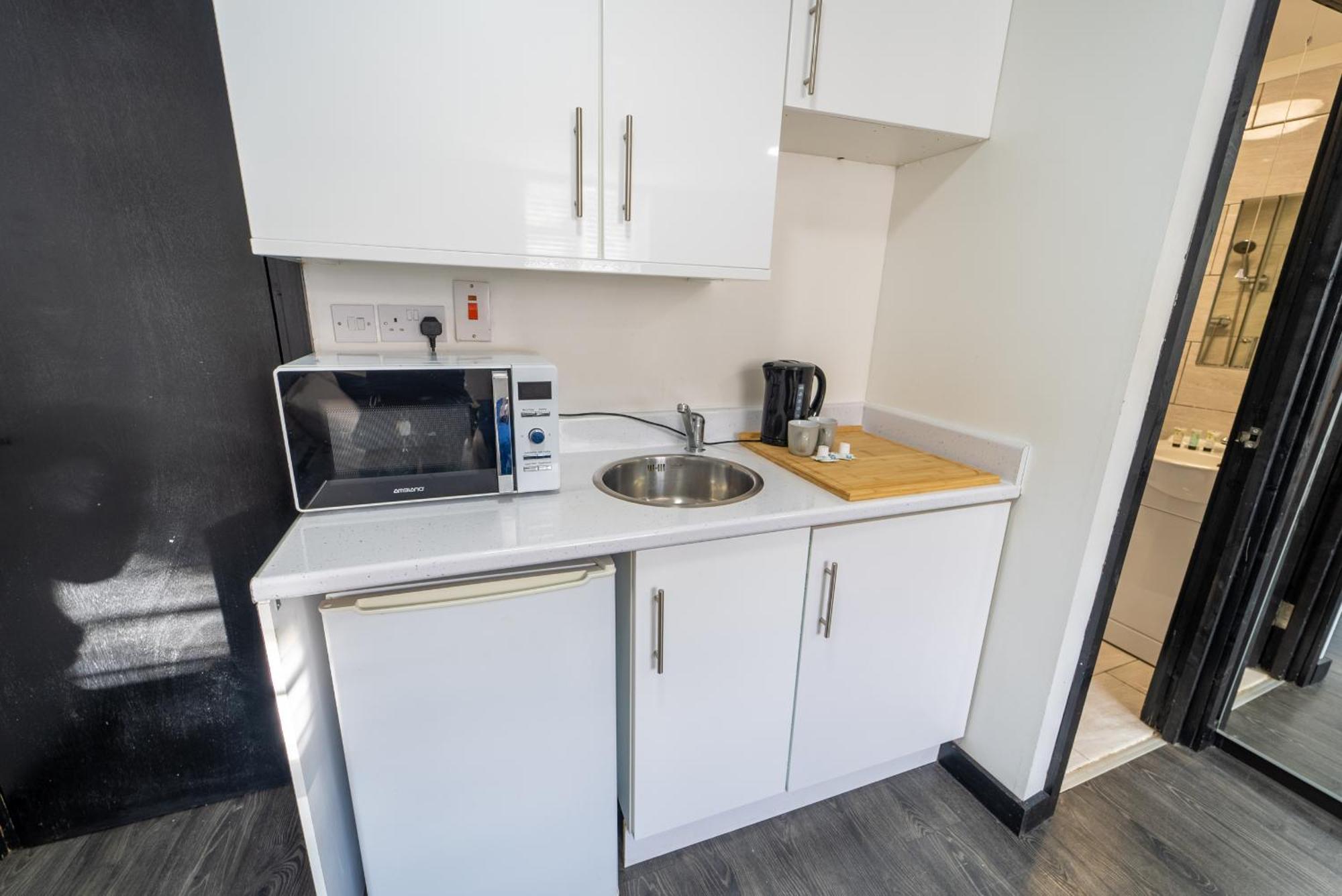 Staysa Equipped Near Qe And Uob In Close To The City! Apartment