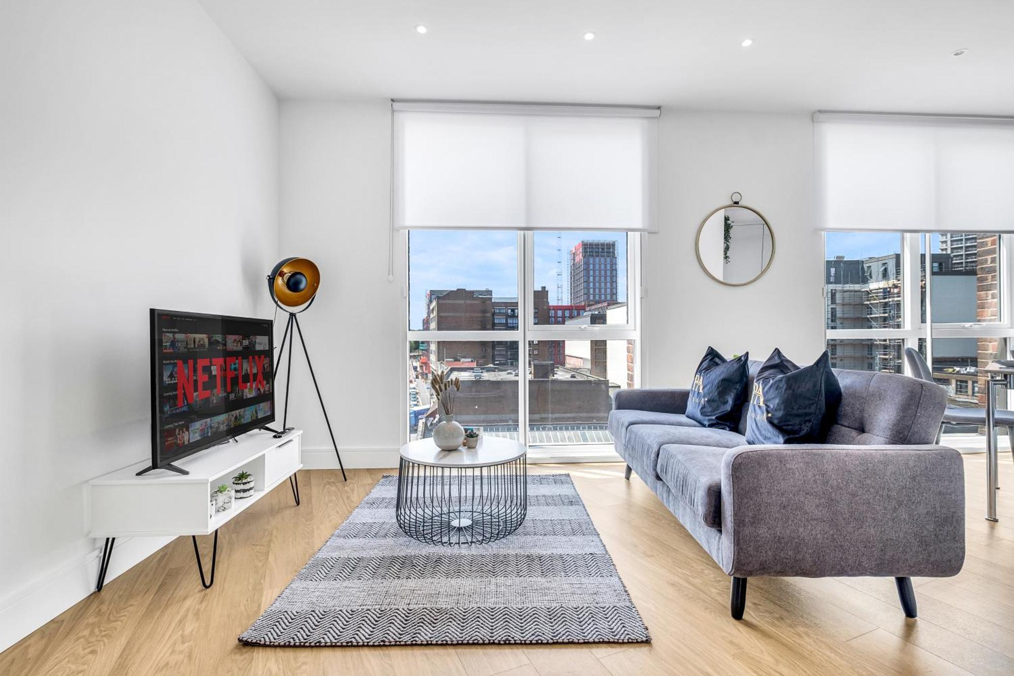 Apartment Pluxa Nero Deluxe - Bliss 2bath, Walk To Transit Birmingham