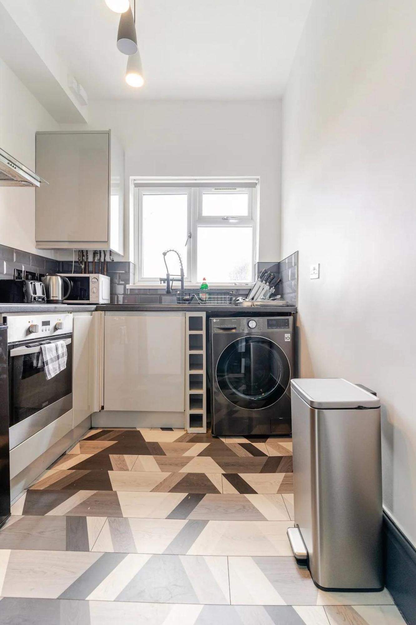 Captivating 2-bed In Birmingham