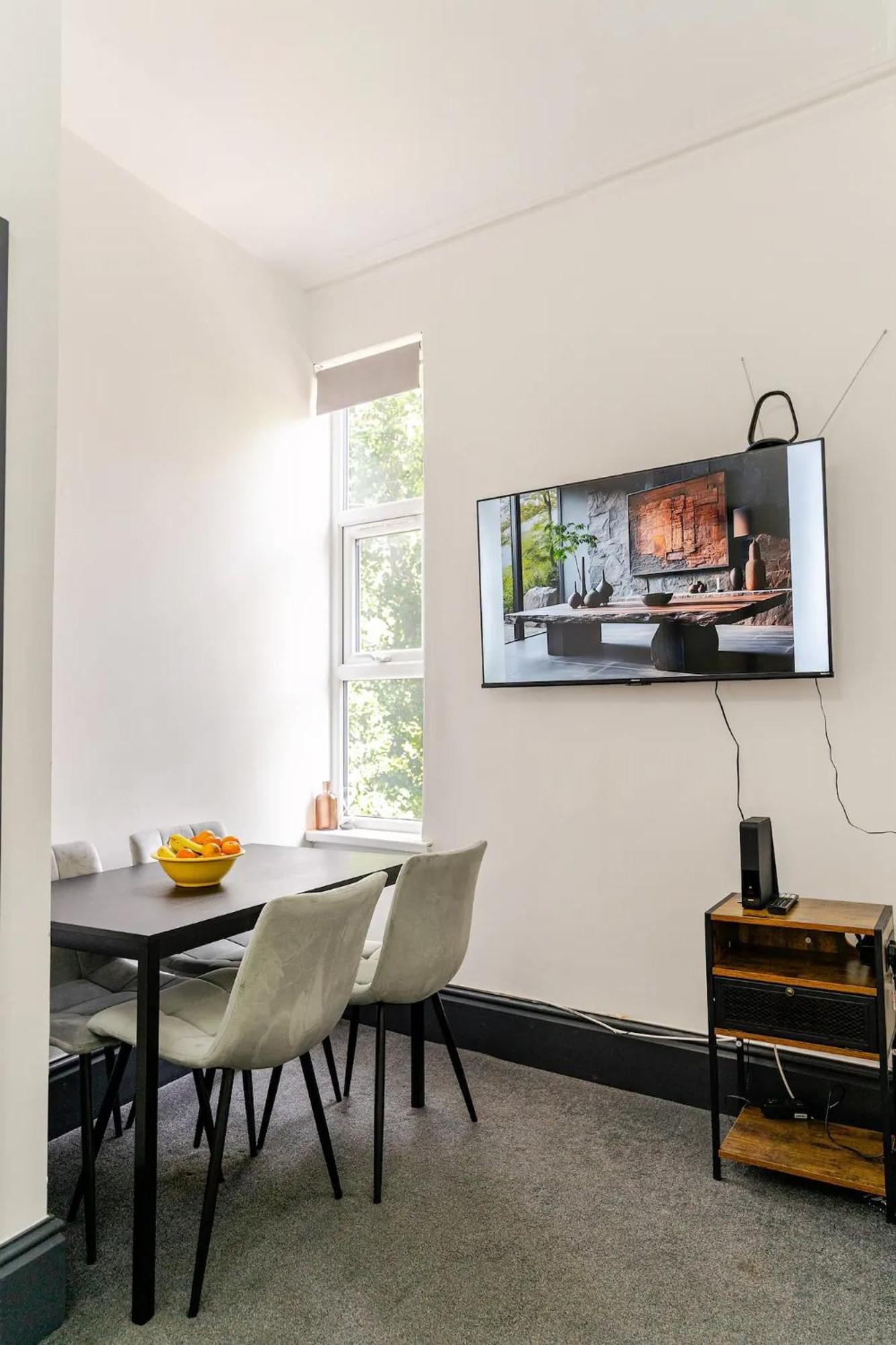 Captivating 2-bed In * Birmingham