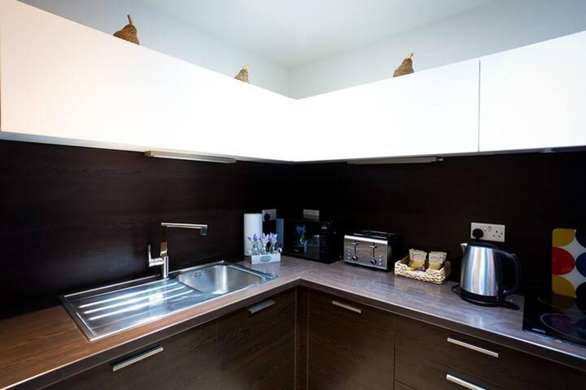 Centre-chinatown-business-leisure Apartment *