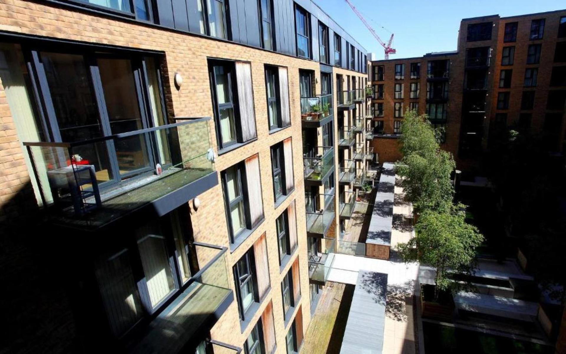 Centre-chinatown-business-leisure *