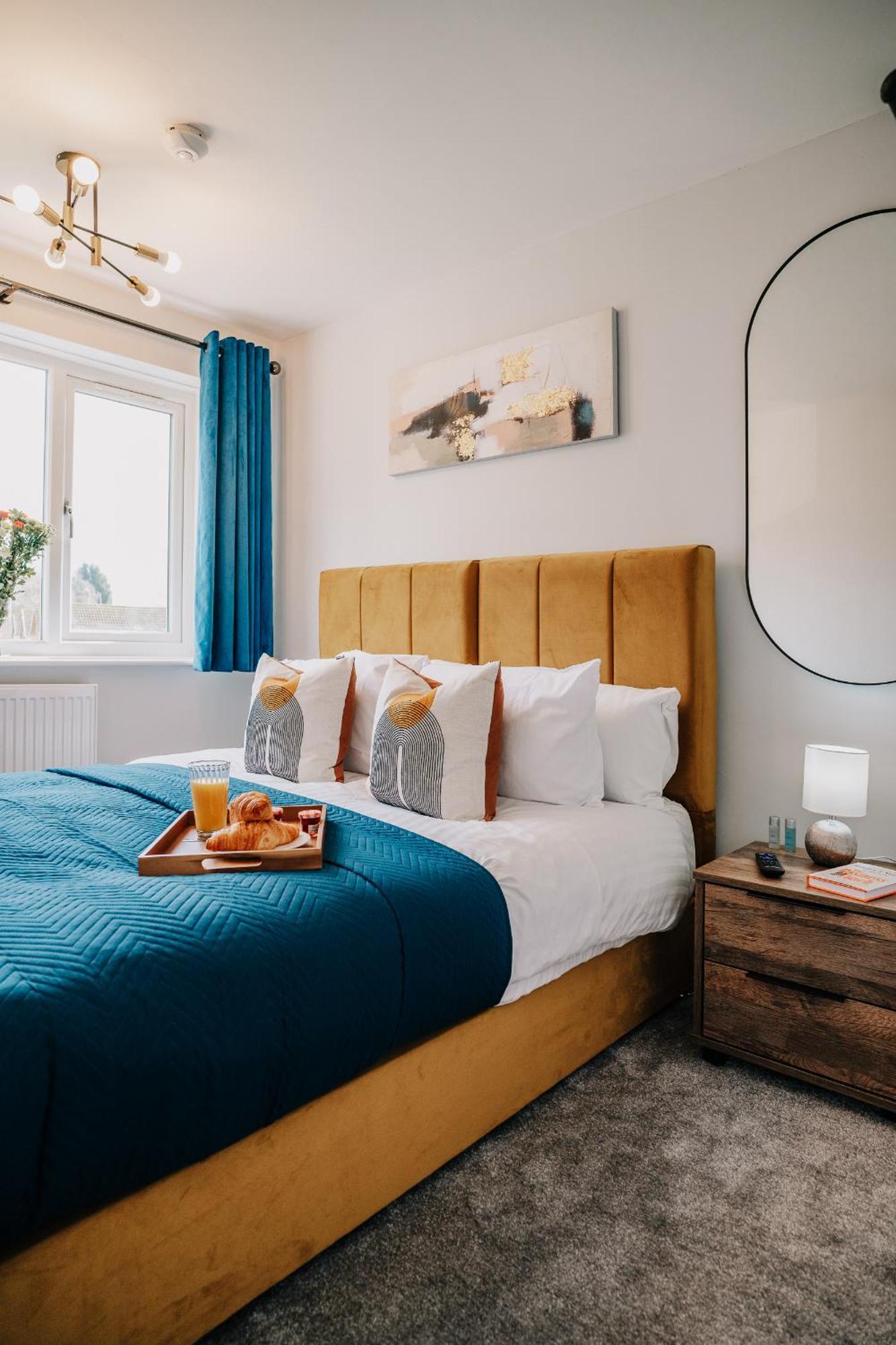 Homely, Close By, Fast Wifi Contractors Family, Garden Birmingham