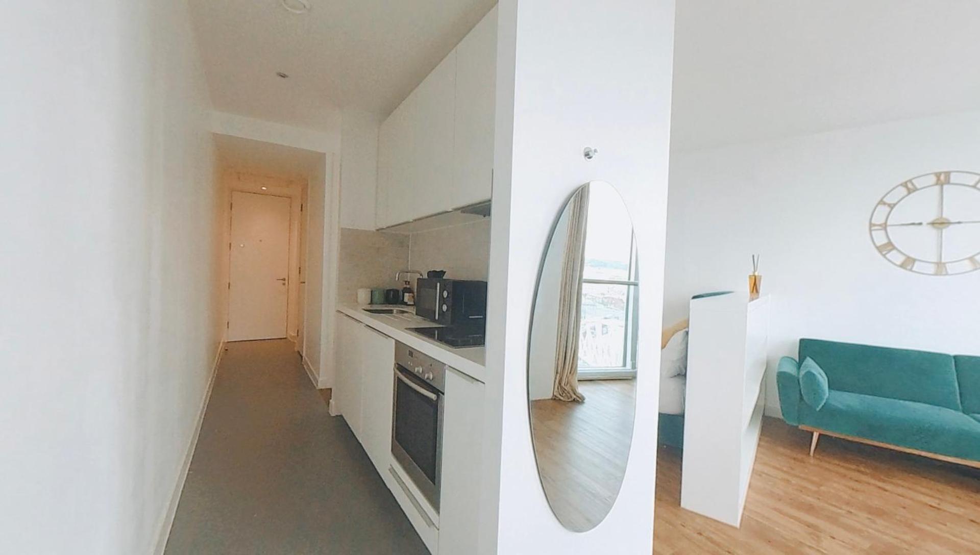 Metro Height Apartment