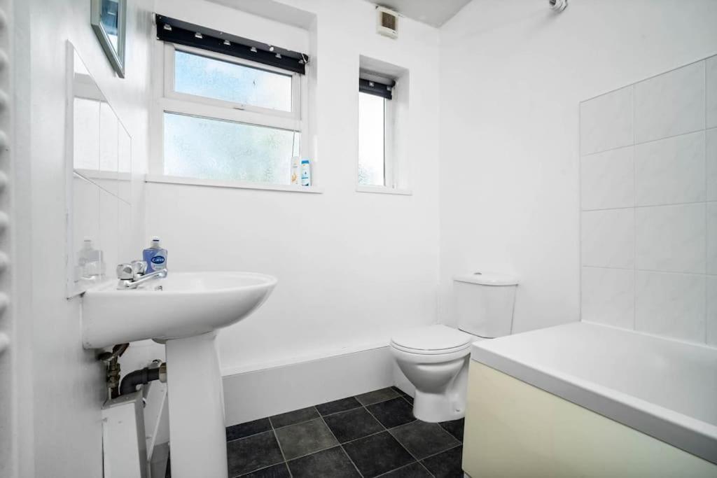 Holiday home Jlr, Nec, B'ham, Contractors Birmingham