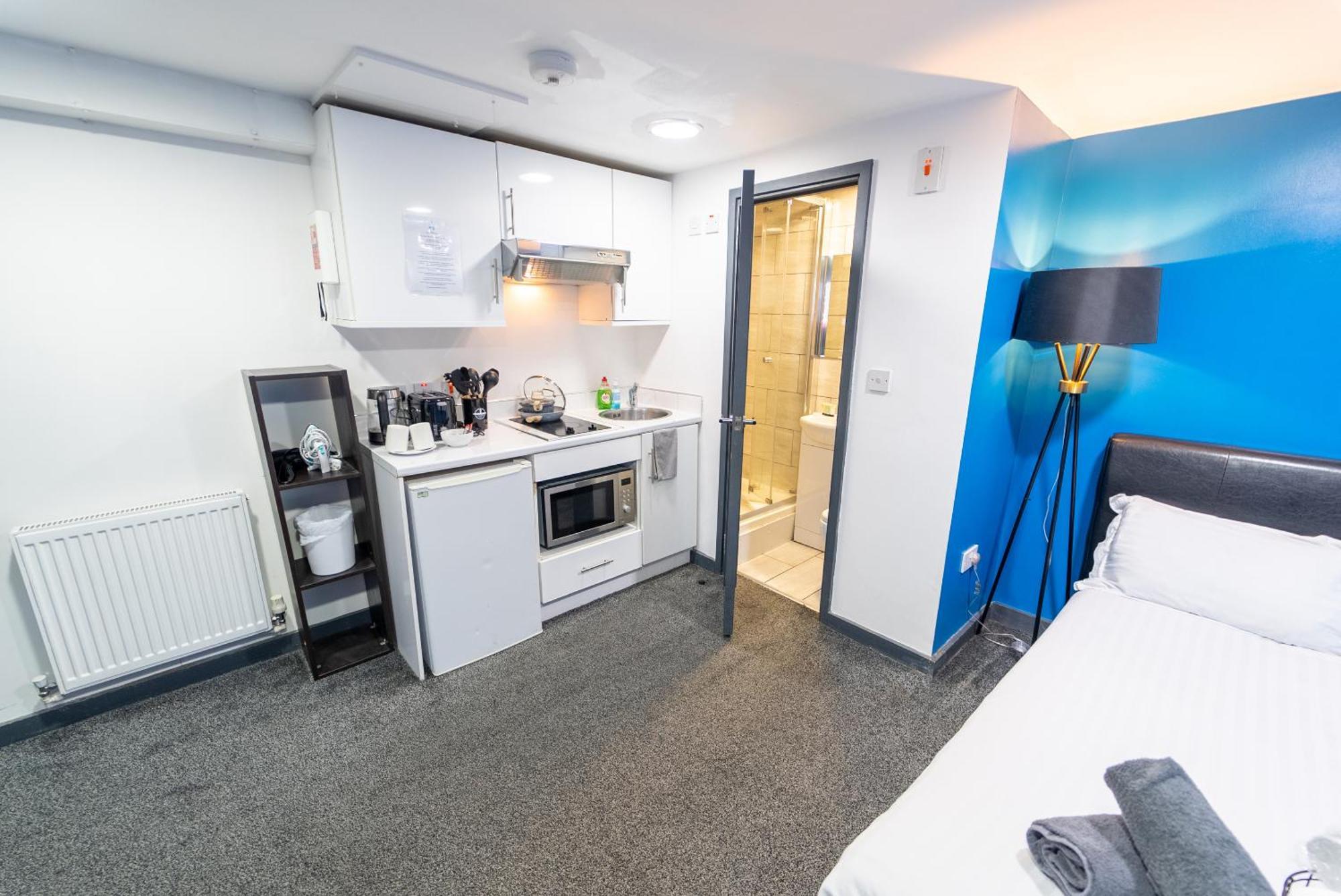 Sa Equipped 10 Mins From Centre And Next To Uob! Birmingham