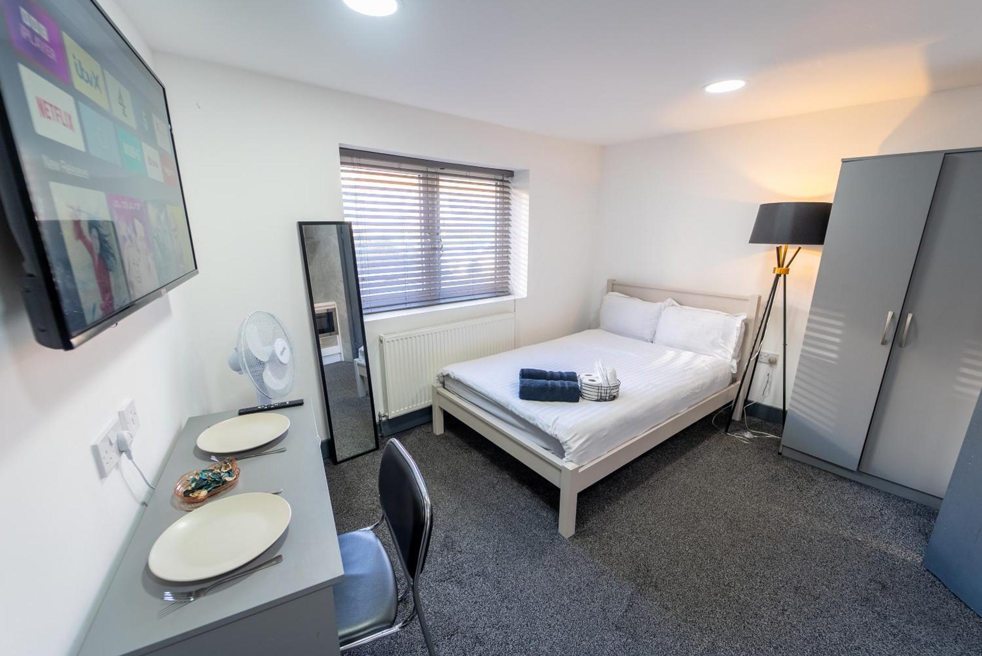 Sa Equipped 10 Mins From Centre And Next To Uob! Guest house *