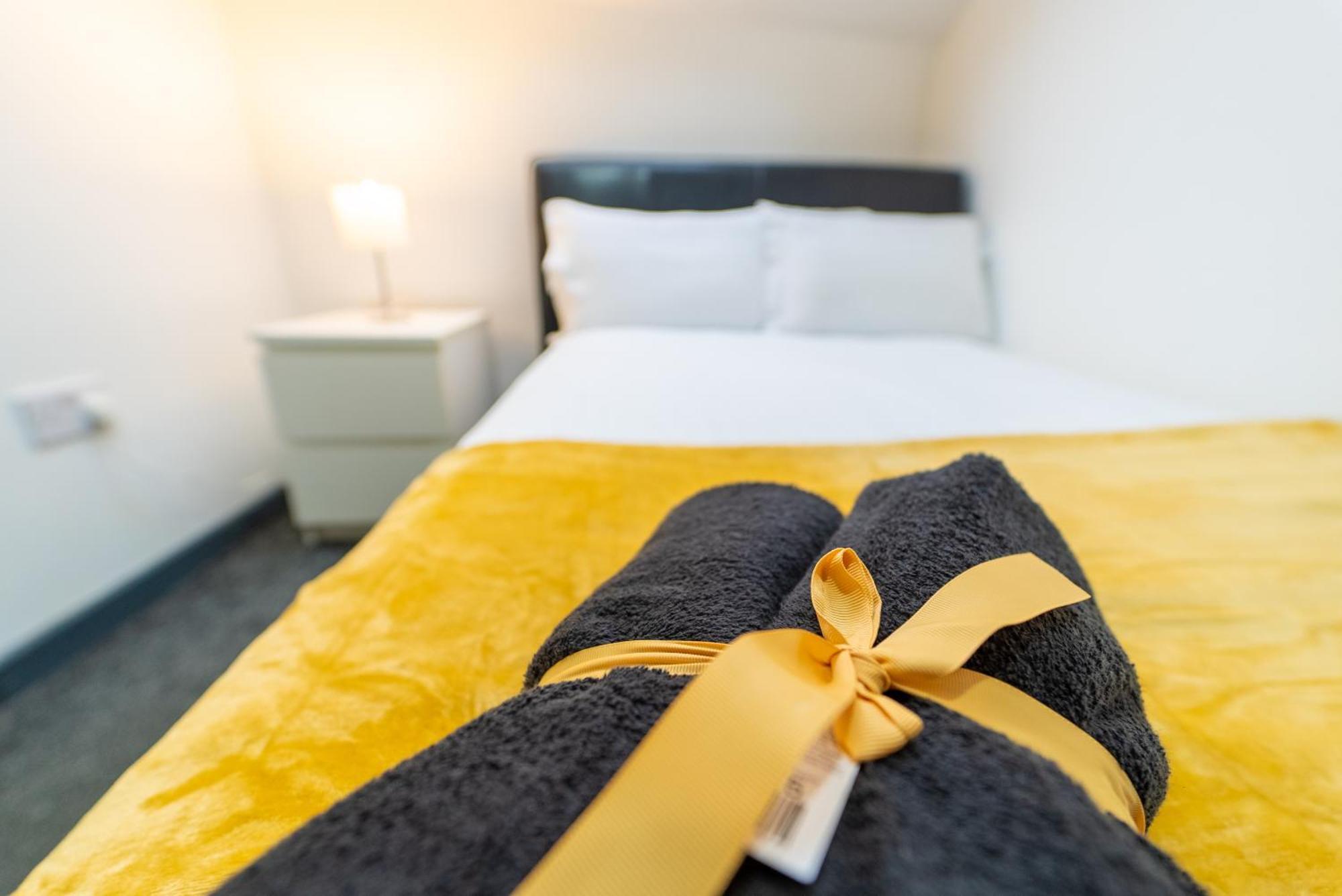 Sa Equipped 10 Mins From Centre And Next To Uob! * Birmingham