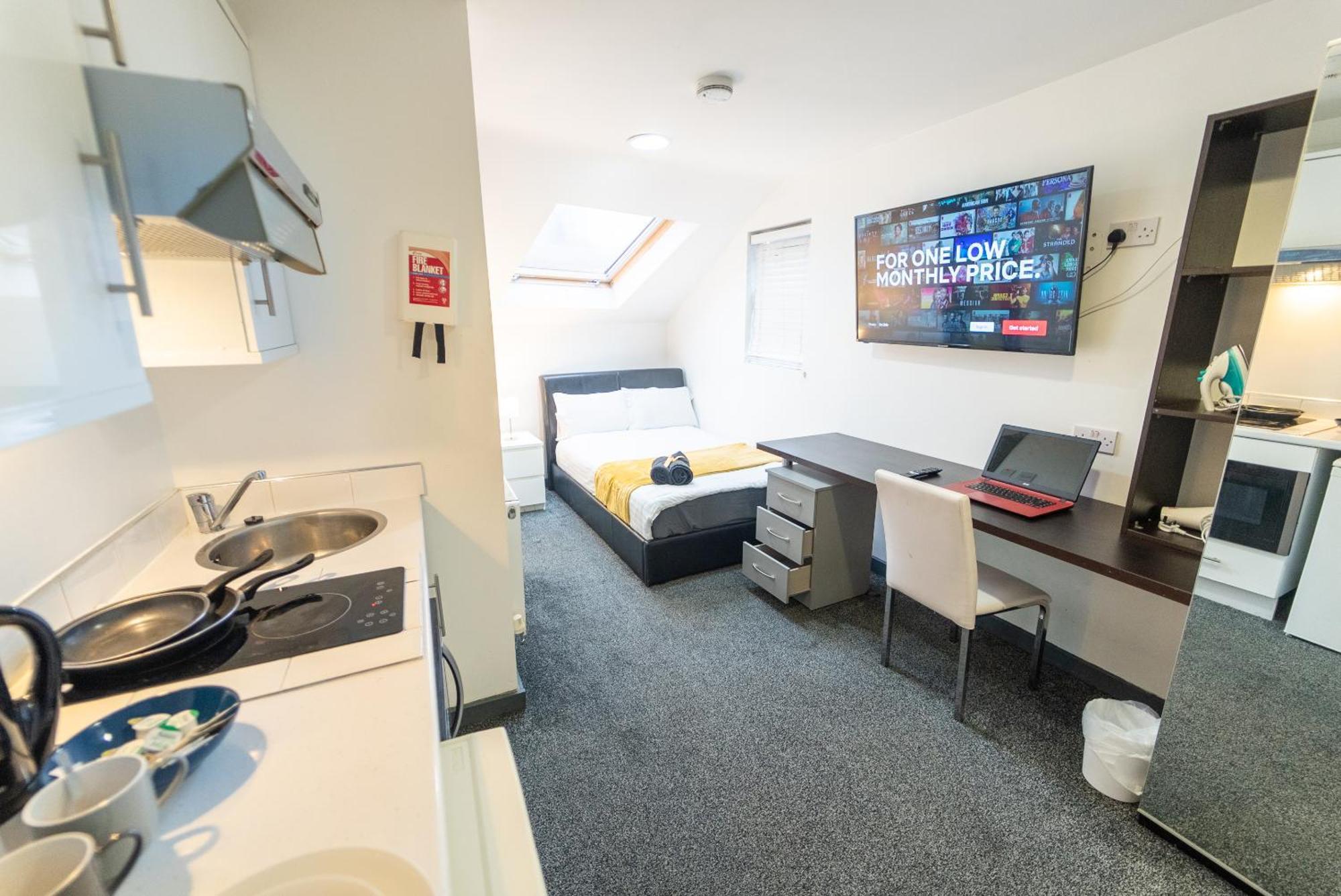 Sa Equipped 10 Mins From Centre And Next To Uob! Guest house Birmingham