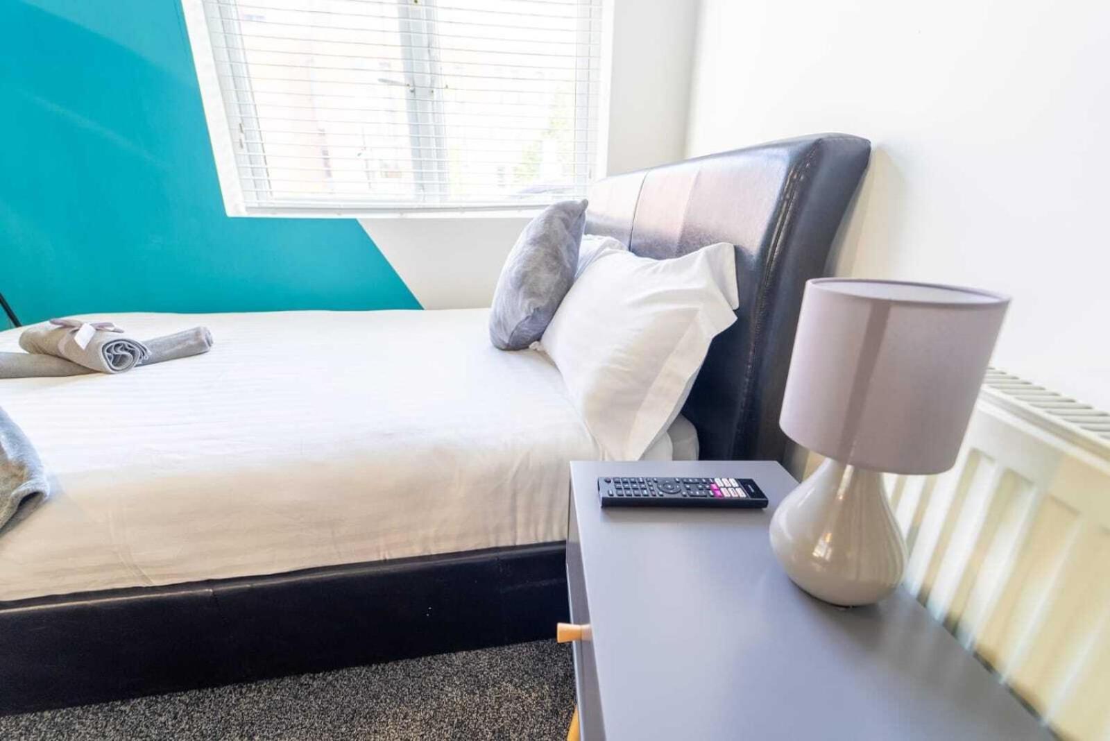 Sa Equipped 10 Mins From Centre And Next To Uob! * Birmingham