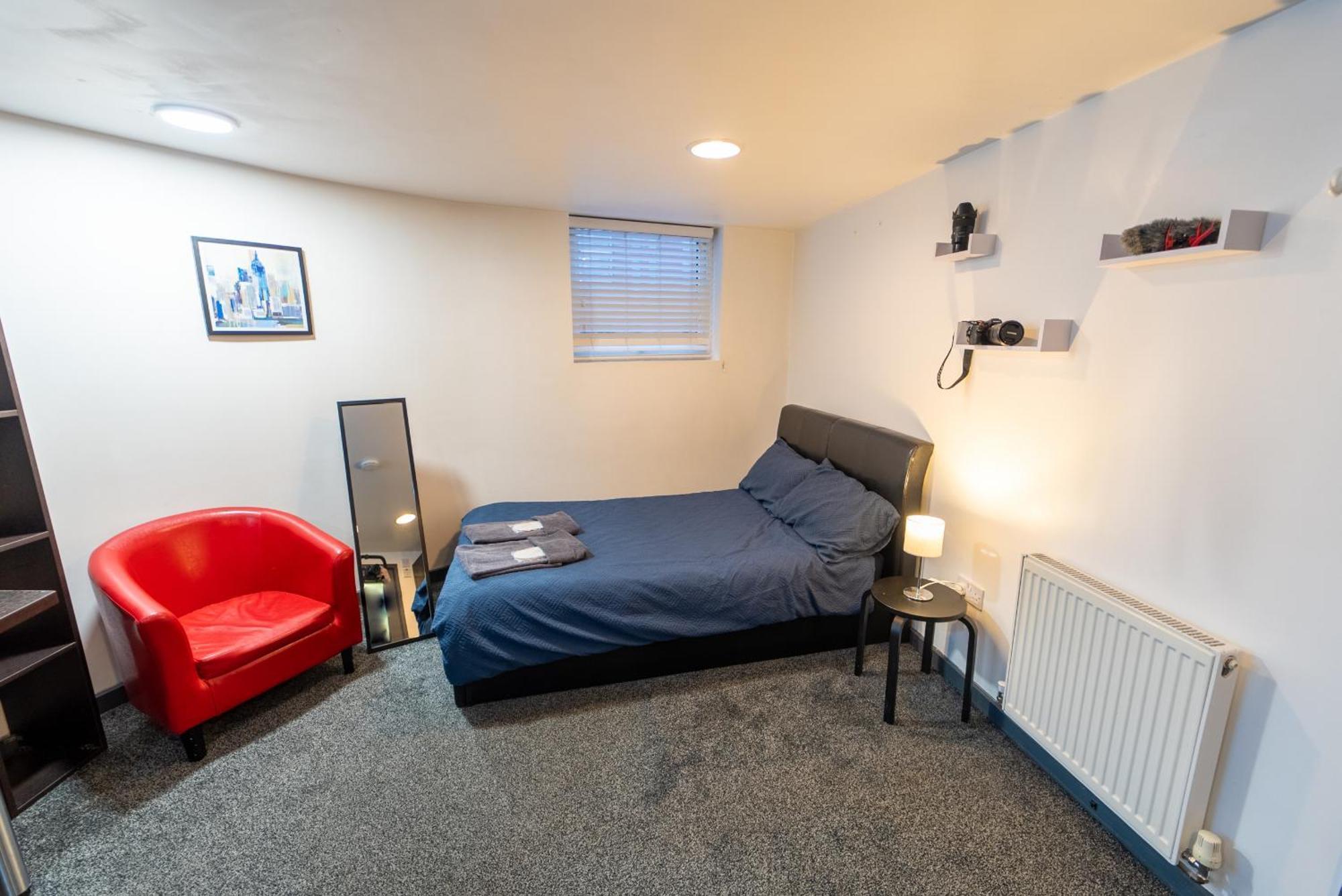 Sa Equipped 10 Mins From Centre And Next To Uob! Guest house Birmingham
