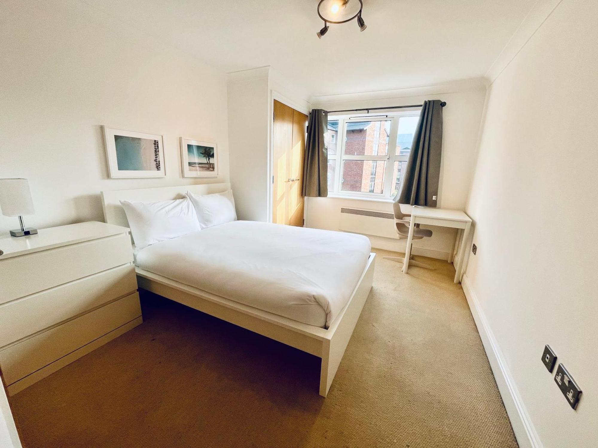 Exquisite Centre - Recently Refurbed - 2 Bed 2 Bath - Free Parking - Netflix Amazon Birmingham