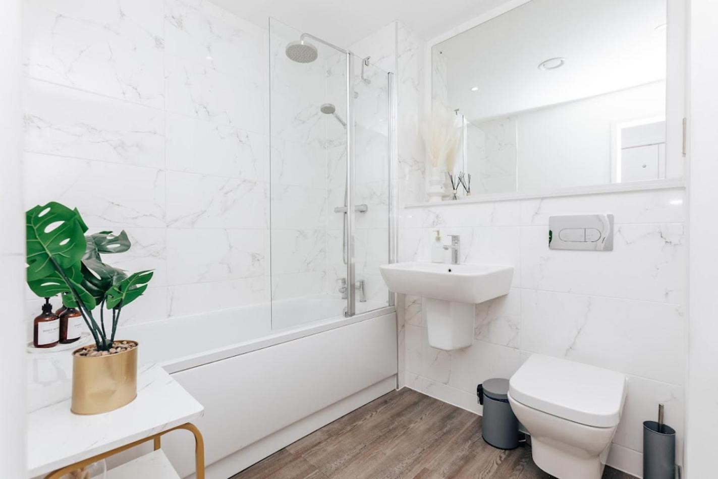 Luxury 2 Bedroom Apartment, Broad Street * Birmingham