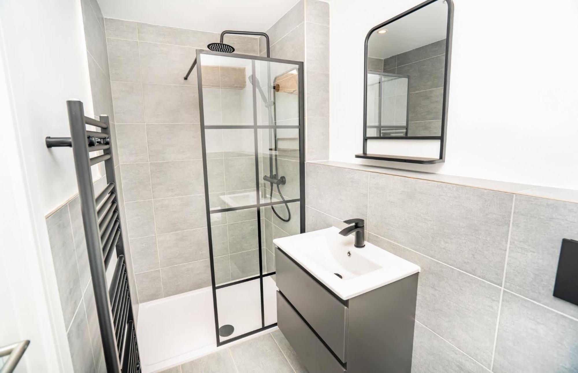 Stunning 2 Bed Warehouse Apartment, Apartment *
