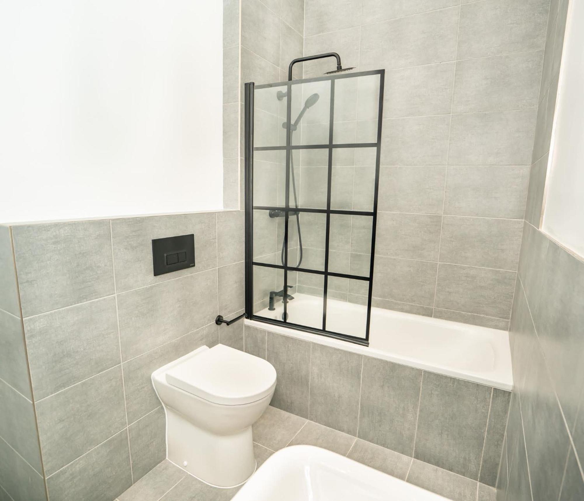 Stunning 2 Bed Warehouse Apartment, Apartment *